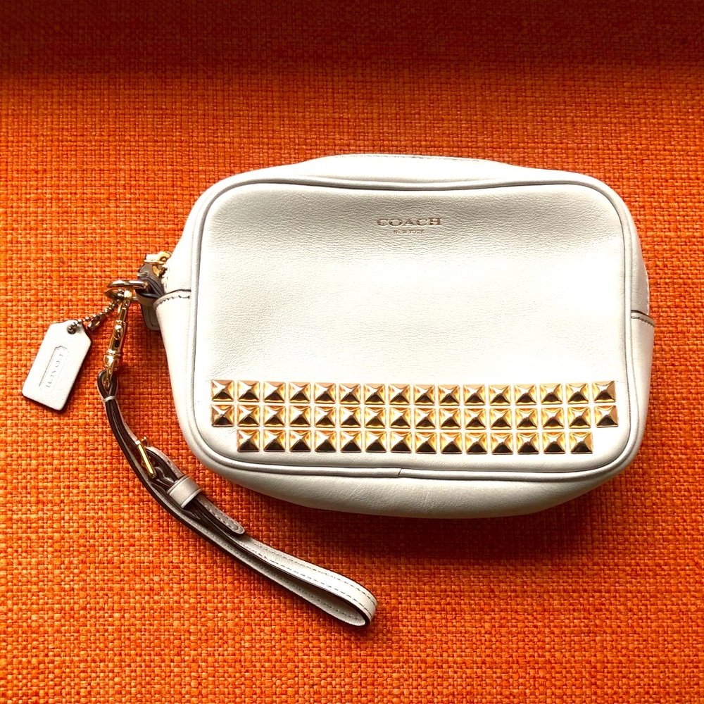 COACH Wristlet 👛